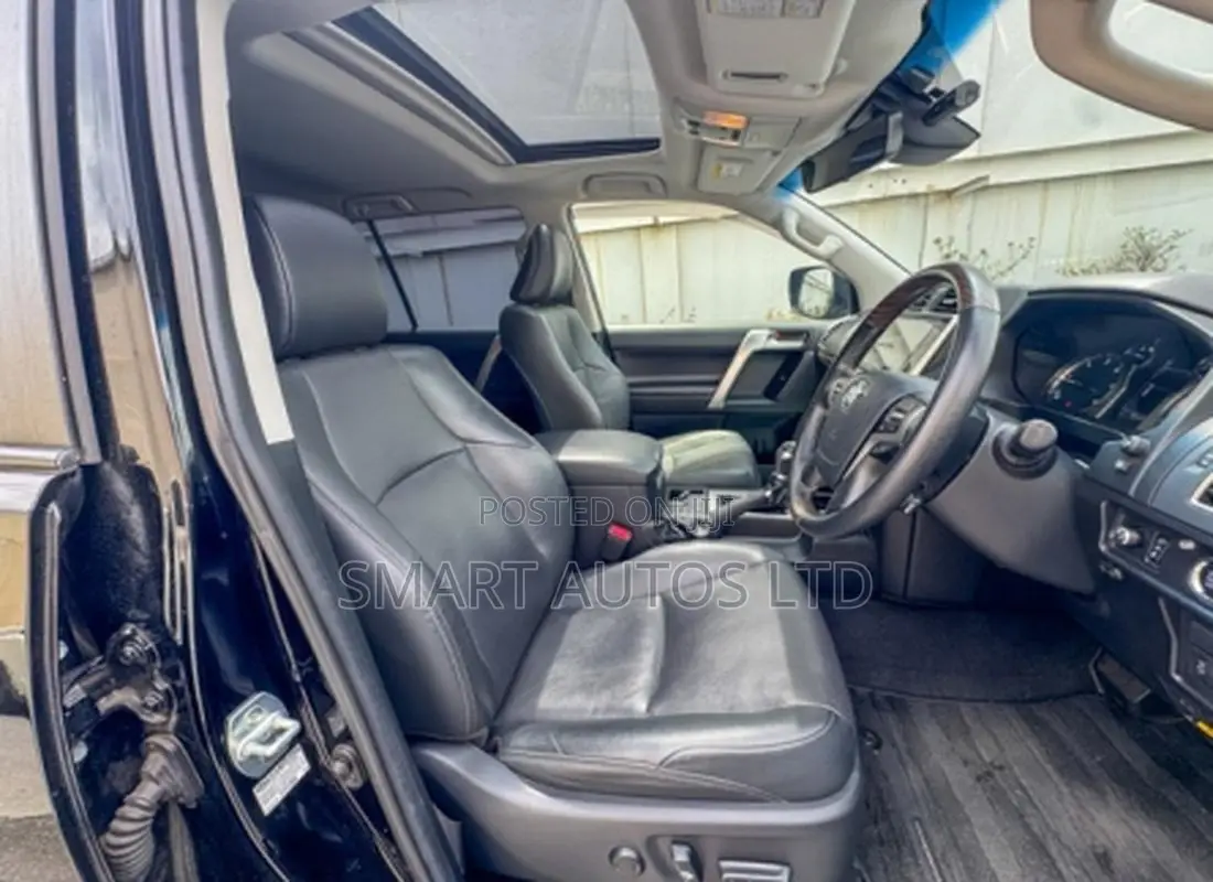Toyota Land Cruiser Prado 2.8 2019 Matt Black