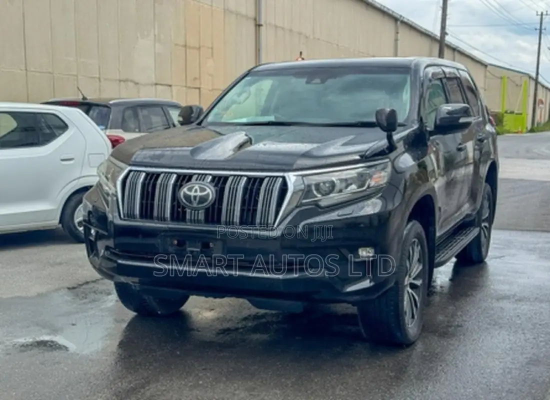 Toyota Land Cruiser Prado 2.8 2019 Matt Black