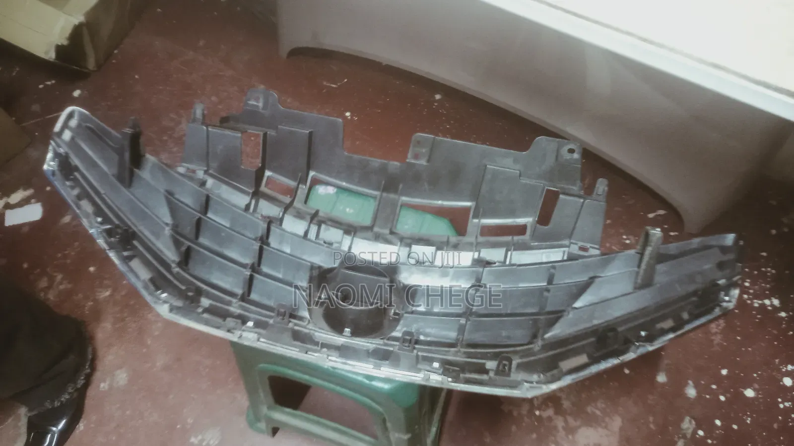 Nissan Note Grill