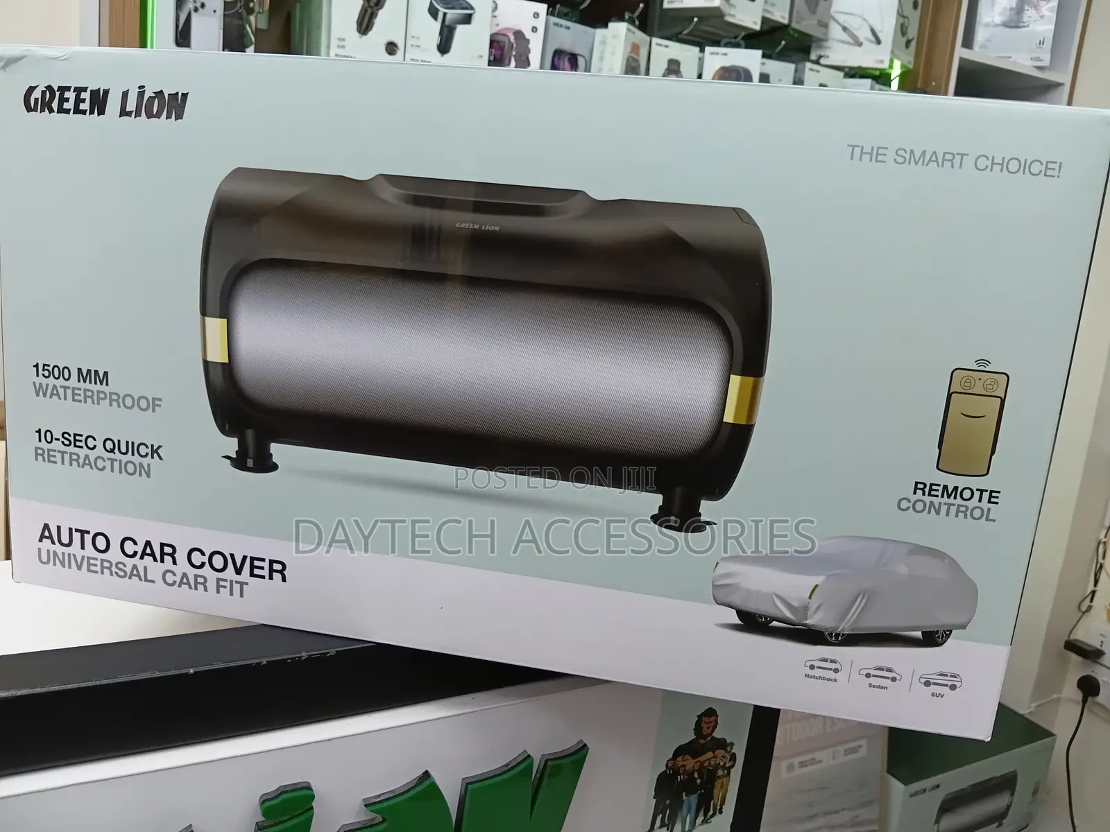 This Is a Green Lion Auto Car Cover.