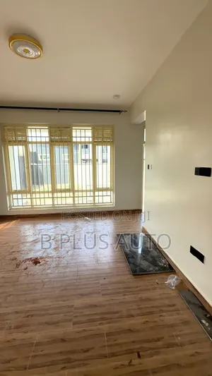 4bdrm Maisonette in Radiance, Menengai for sale