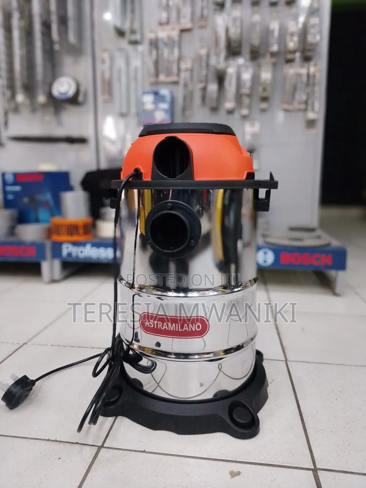 Astromilano 20ltrs Vacuum Cleaner Wet and Dry