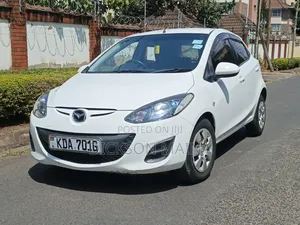 Mazda Demio 2013 Pearl