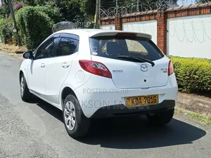 Mazda Demio 2013 Pearl