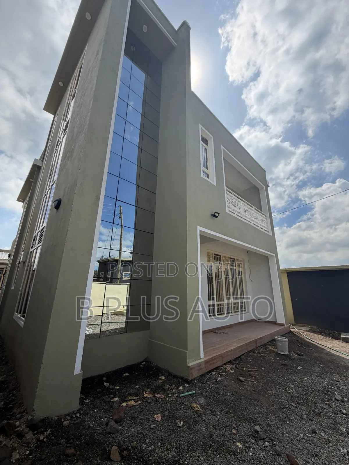 4bdrm Maisonette in Radiance, Menengai for sale