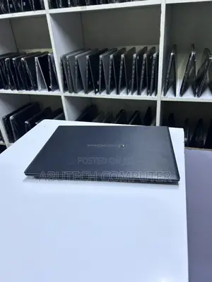 Laptop Toshiba Satellite S70 4GB Intel Core i5 SSD 256GB