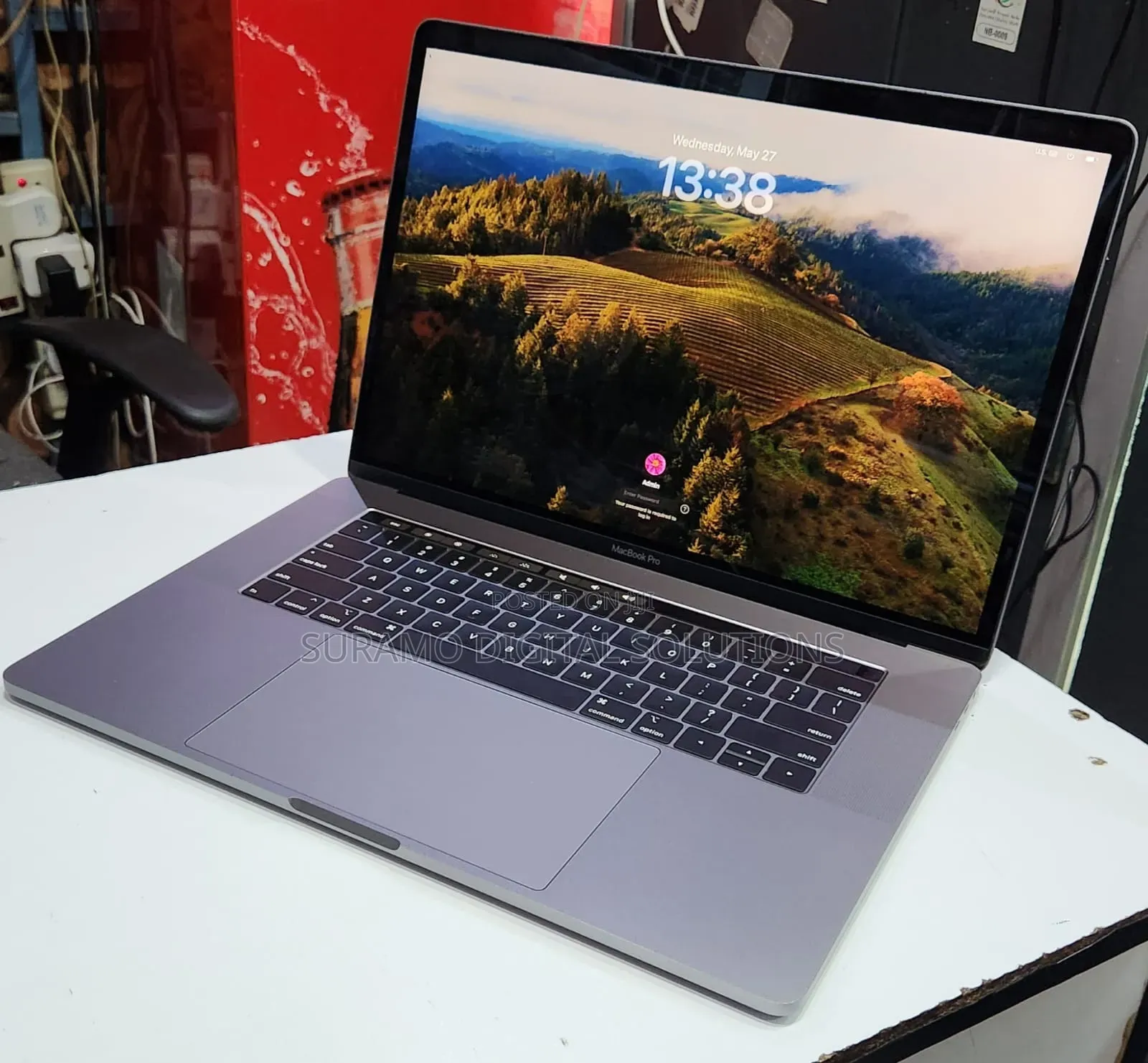 Laptop Apple MacBook 2019 32GB Intel Core i9 SSD 1T