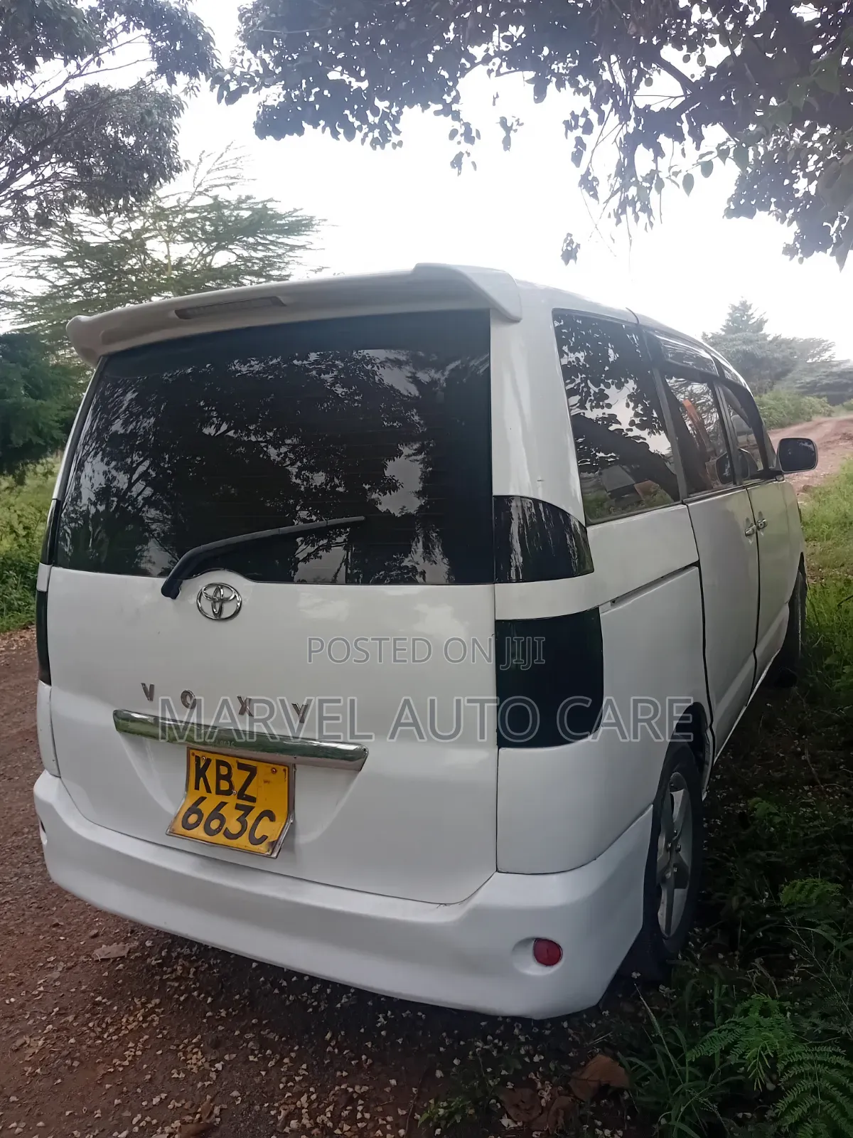 Toyota Noah 2008 White