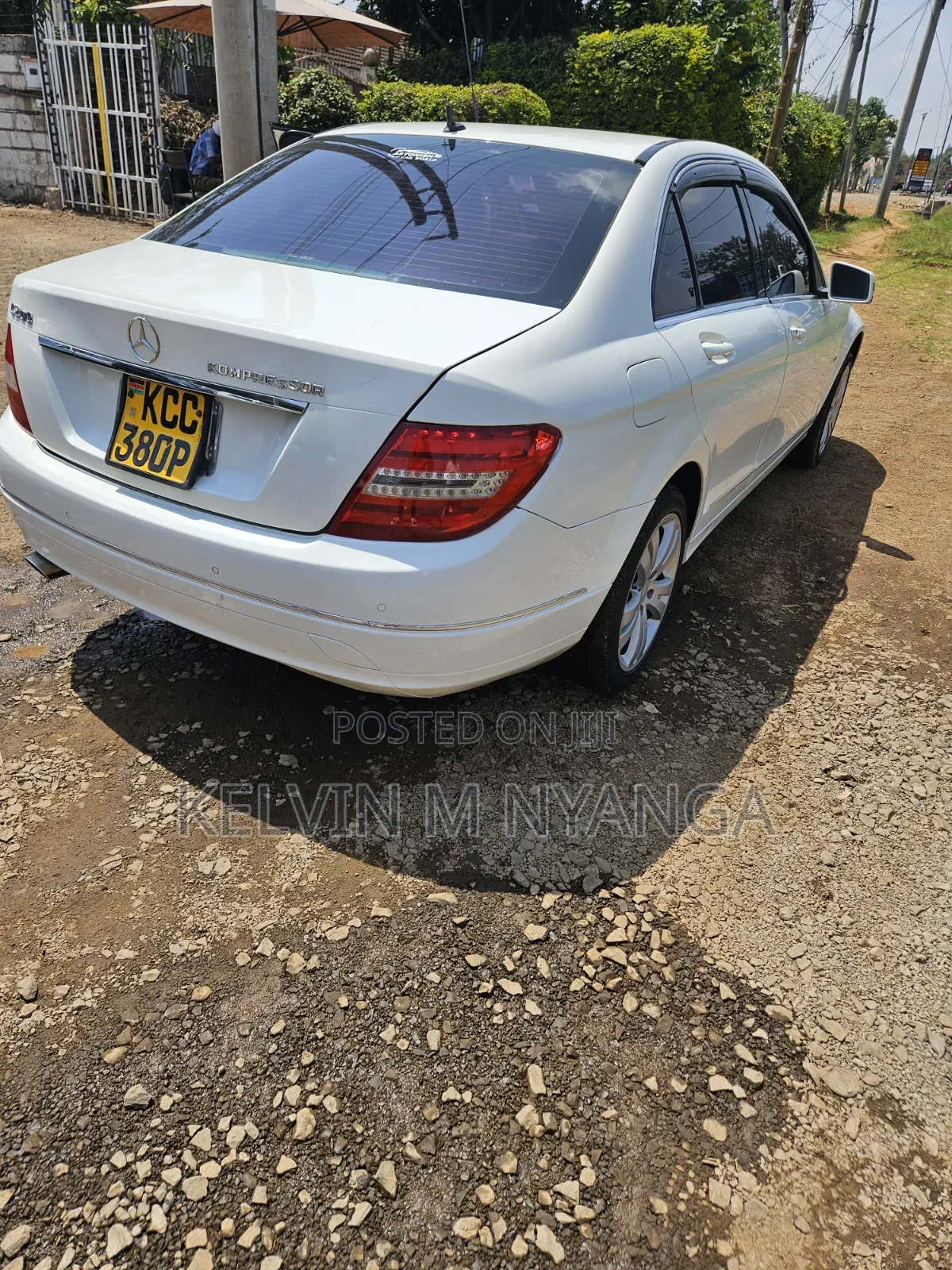 Mercedes-Benz C200 2011 White