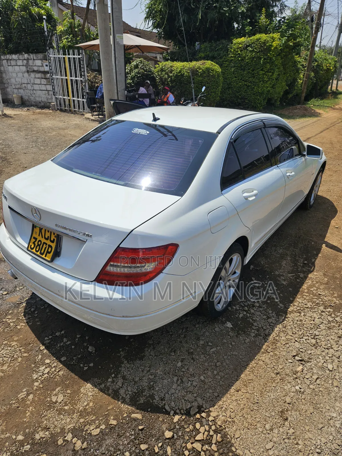 Mercedes-Benz C200 2011 White