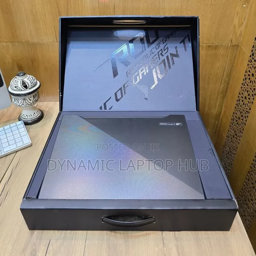 Laptop Asus ROG Zephyrus M15 GU502LU 16GB Intel Core i7 SSD 512GB