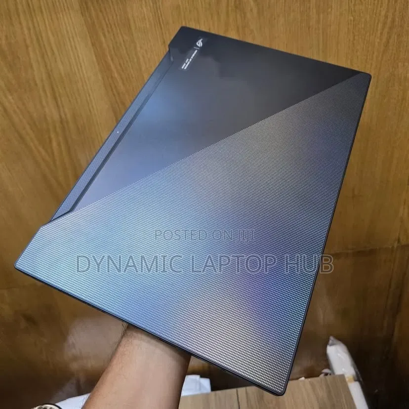 Laptop Asus ROG Zephyrus M15 GU502LU 16GB Intel Core i7 SSD 512GB