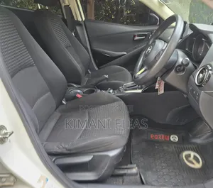 Mazda Demio 2018 White