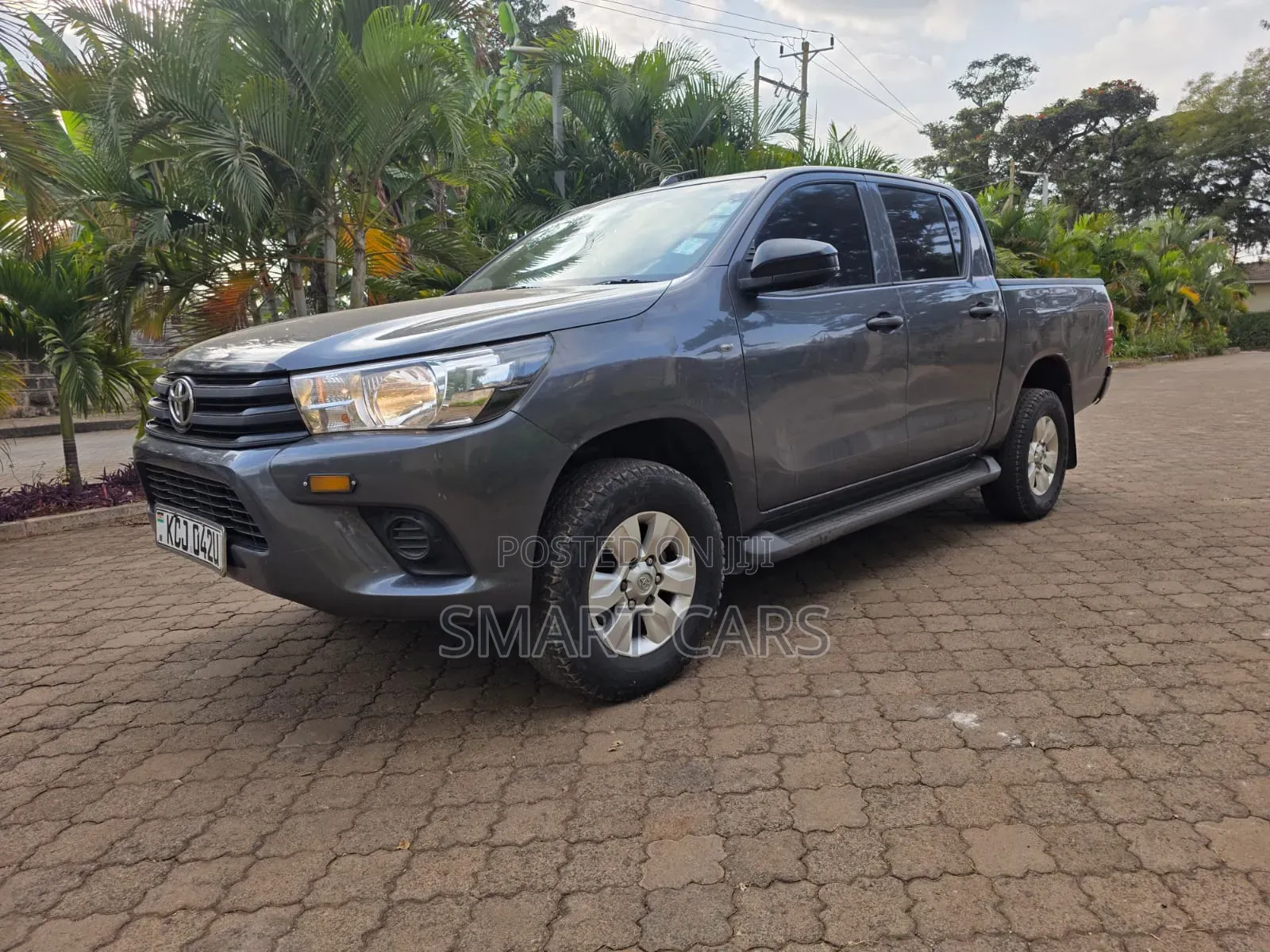 Toyota Hilux 2016 Blue
