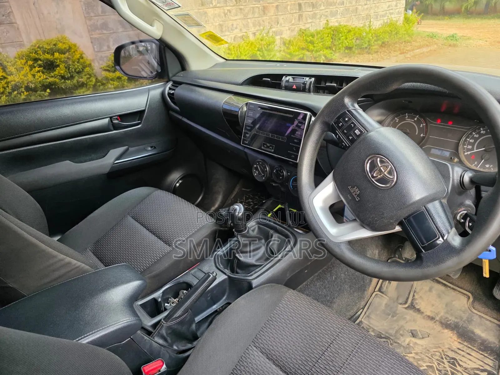 Toyota Hilux 2016 Blue