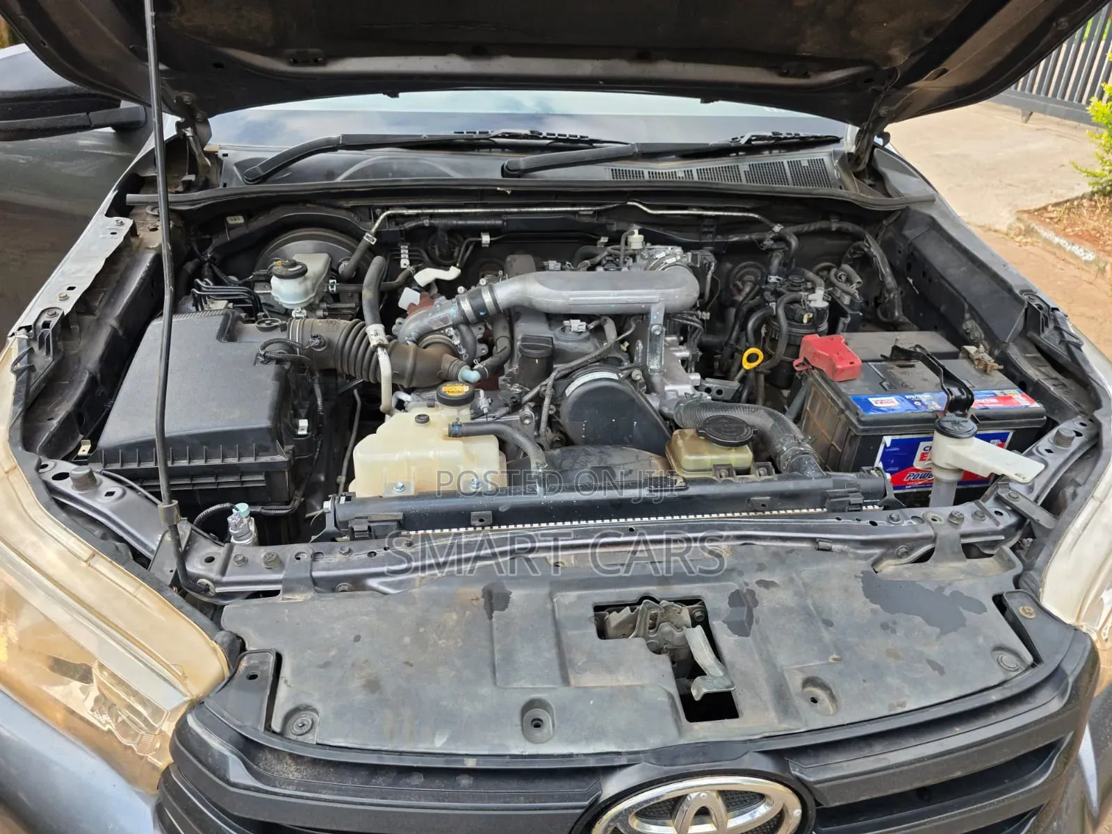 Toyota Hilux 2016 Blue