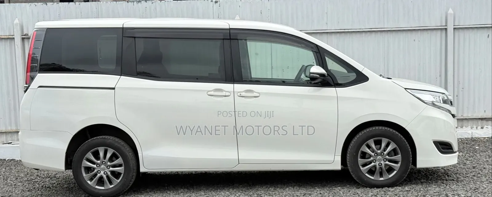 Toyota Noah 2019 White