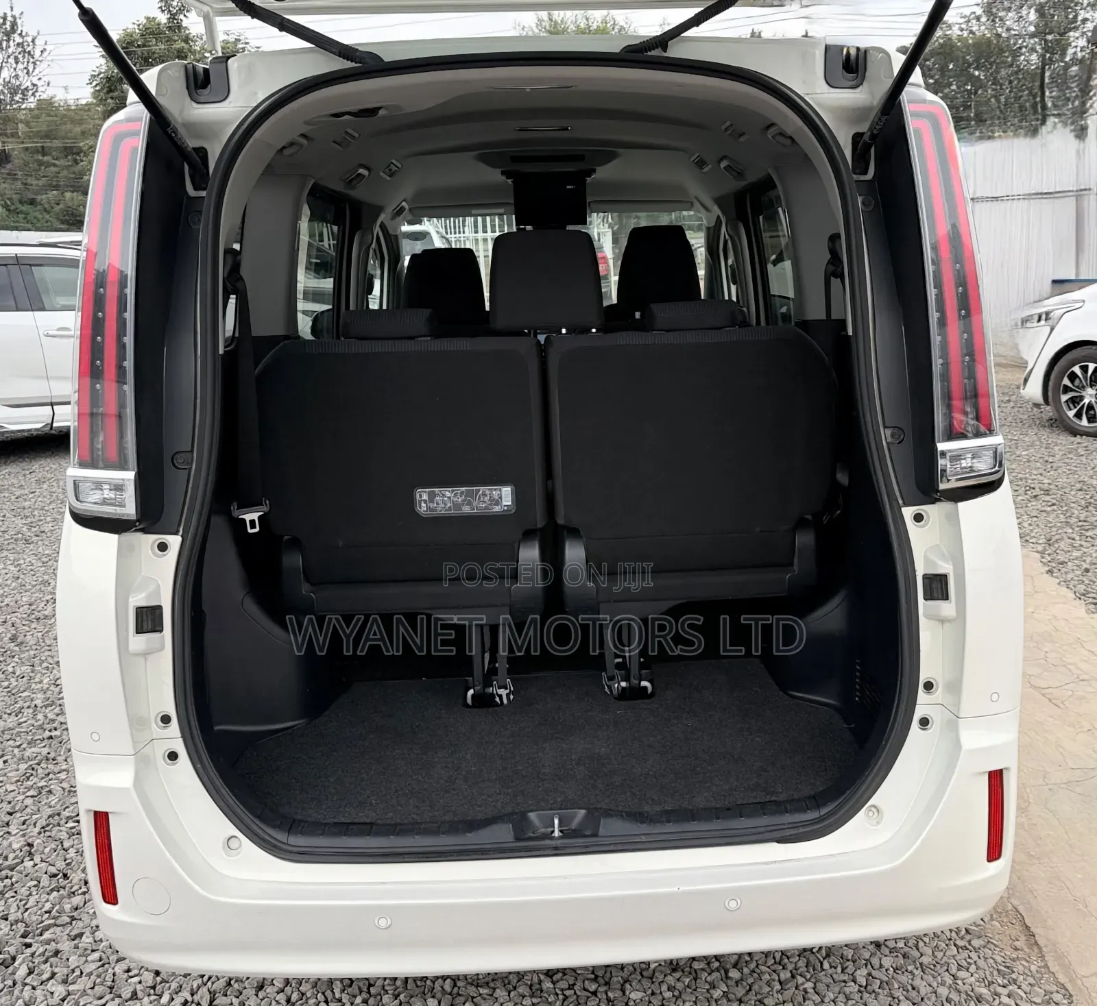 Toyota Noah 2019 White