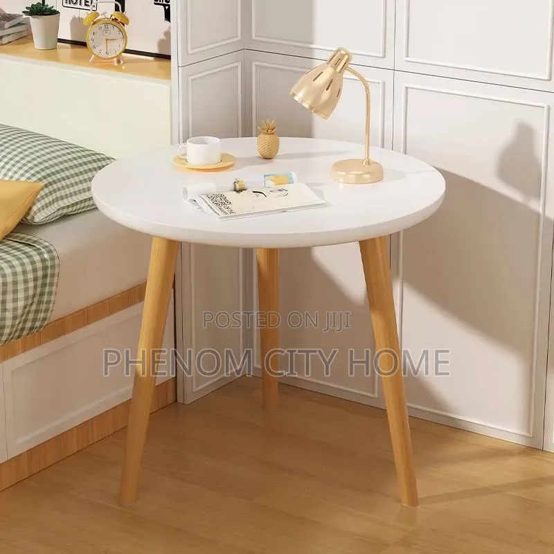 White Single Side Table/Coffee Table