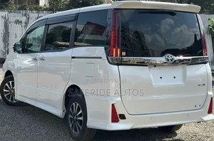 Toyota Noah 2019 Pearl