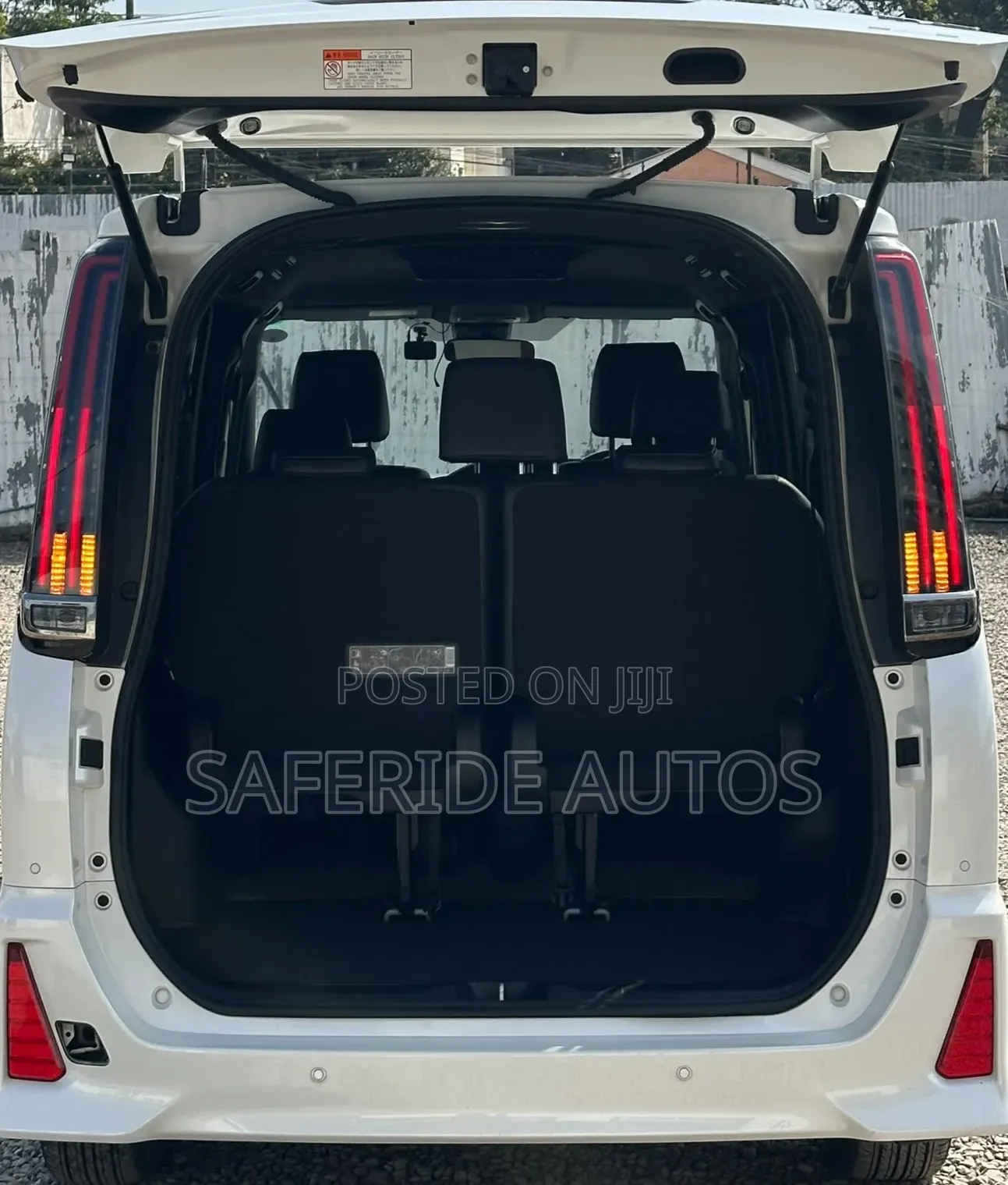 Toyota Noah 2019 Pearl