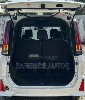 Toyota Noah 2019 Pearl