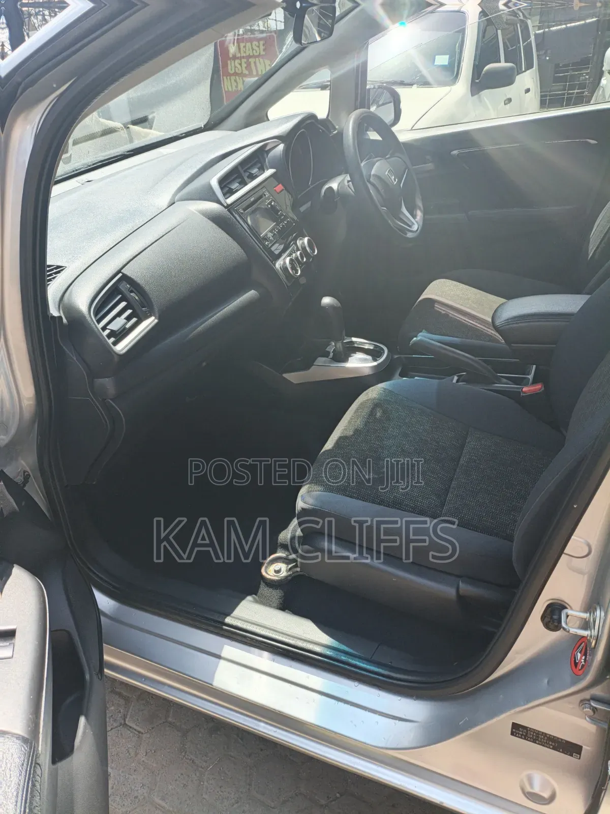 Honda Fit 2017 Silver