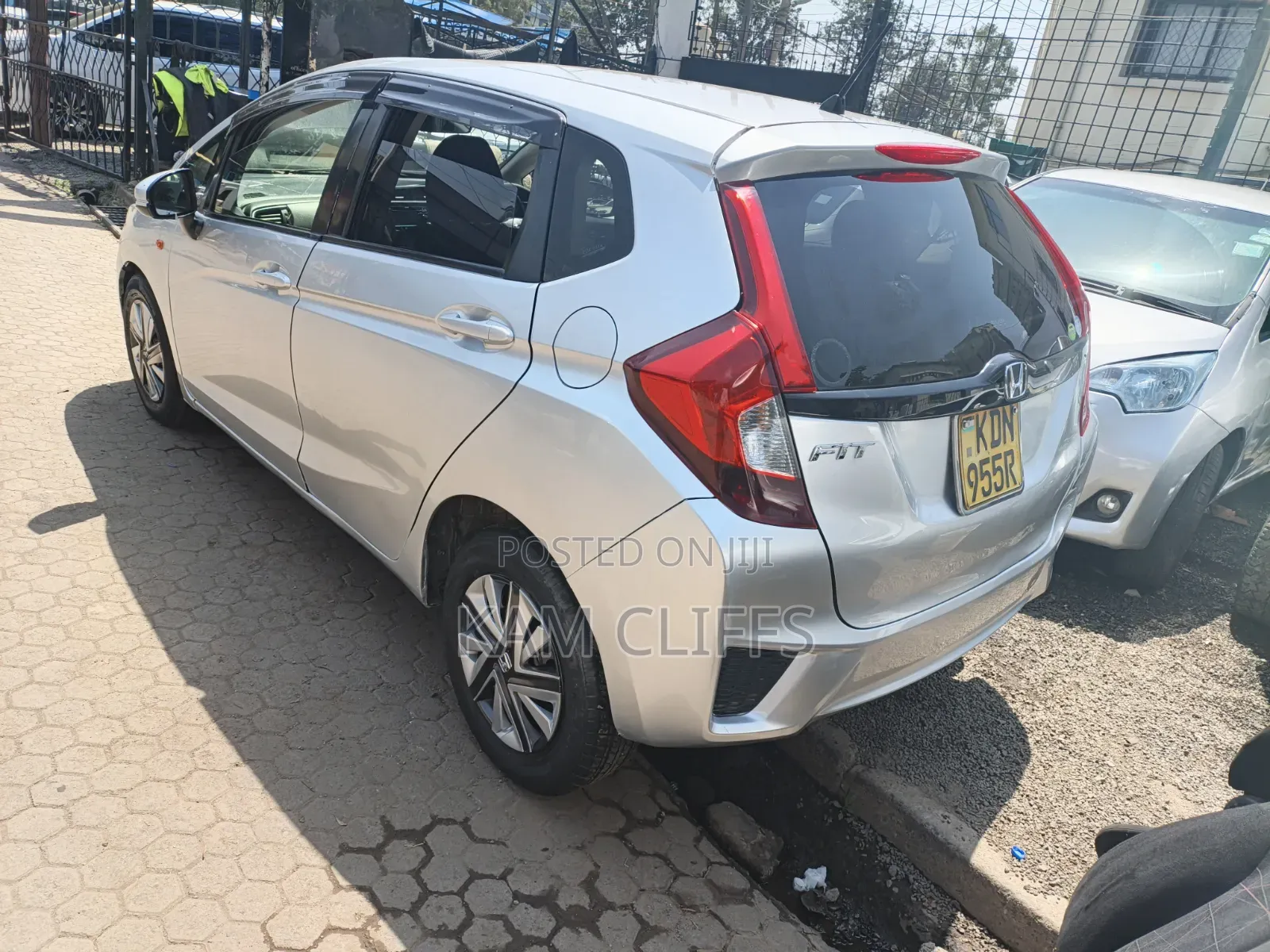 Honda Fit 2017 Silver