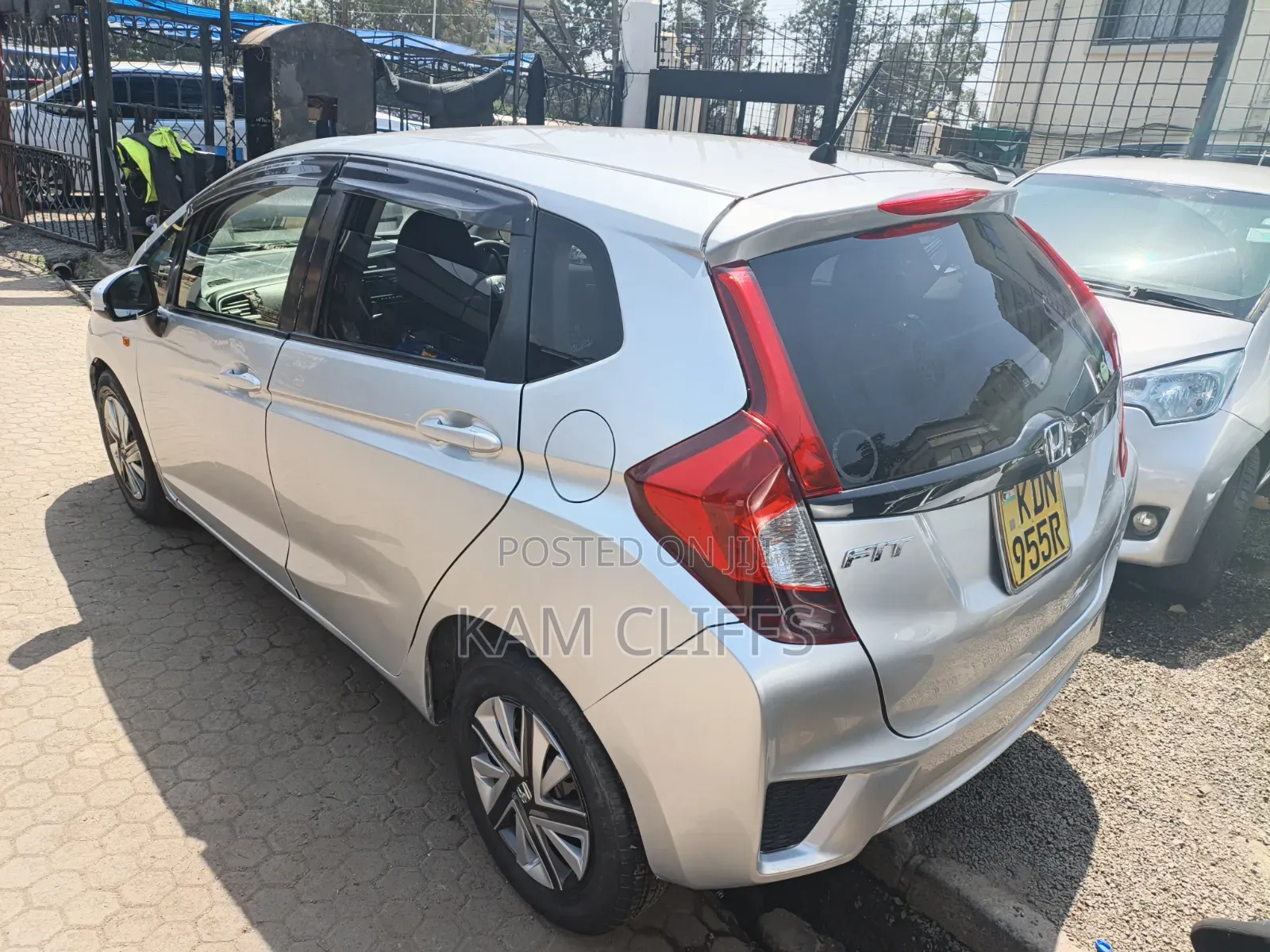 Honda Fit 2017 Silver
