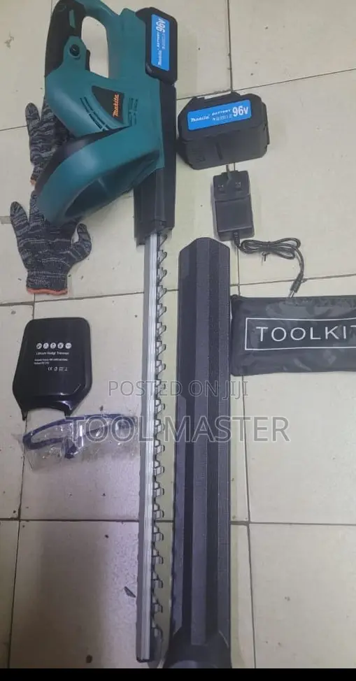 Makita 98v Cordless Hedge Trimmer