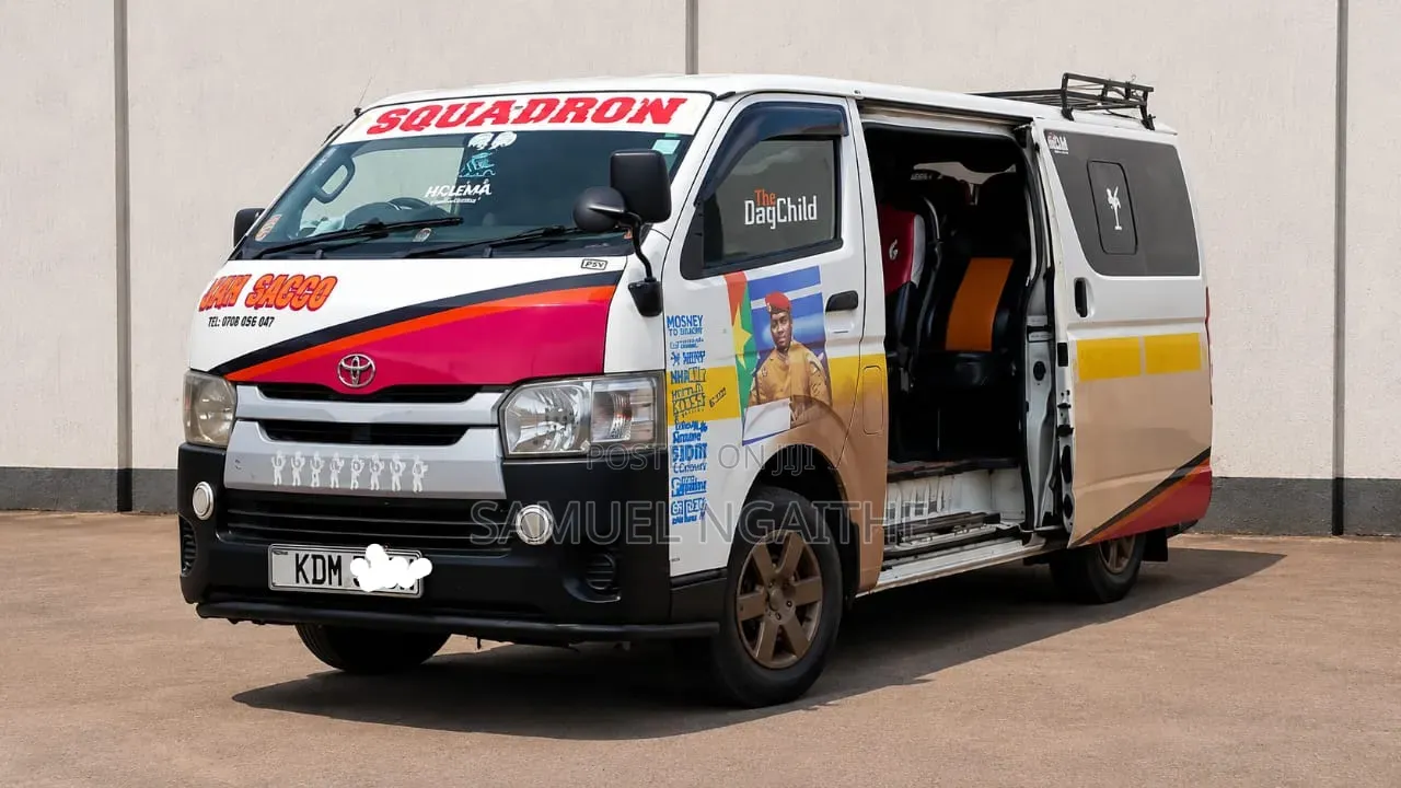 Toyota HiAce 2017 White