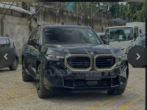 BMW XM Base AWD 2023 Black