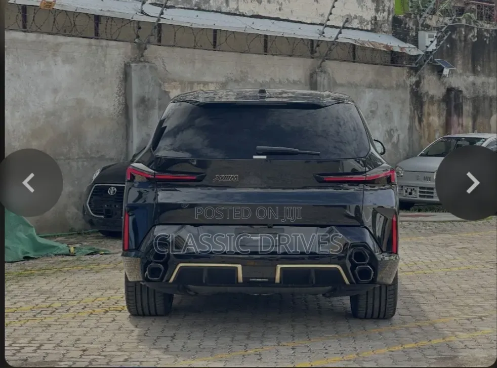 BMW XM Base AWD 2023 Black