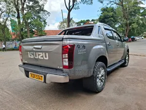 Isuzu D-MAX 2021 Silver