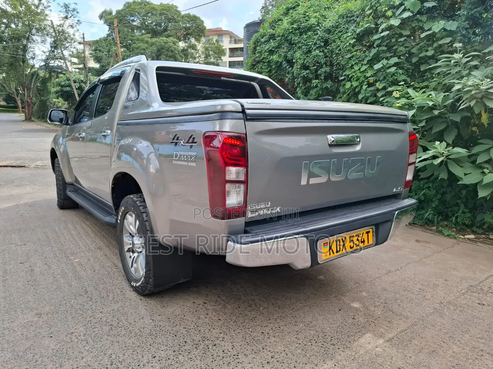 Isuzu D-MAX 2021 Silver