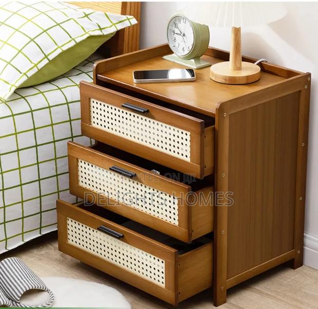 Bamboo Nightstand Bedside Table_tr - thumbnail 2
