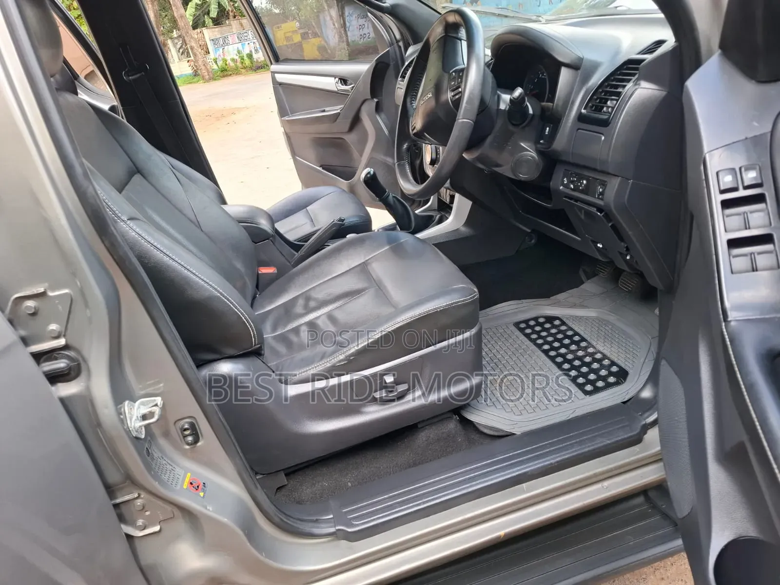Isuzu D-MAX 2021 Silver