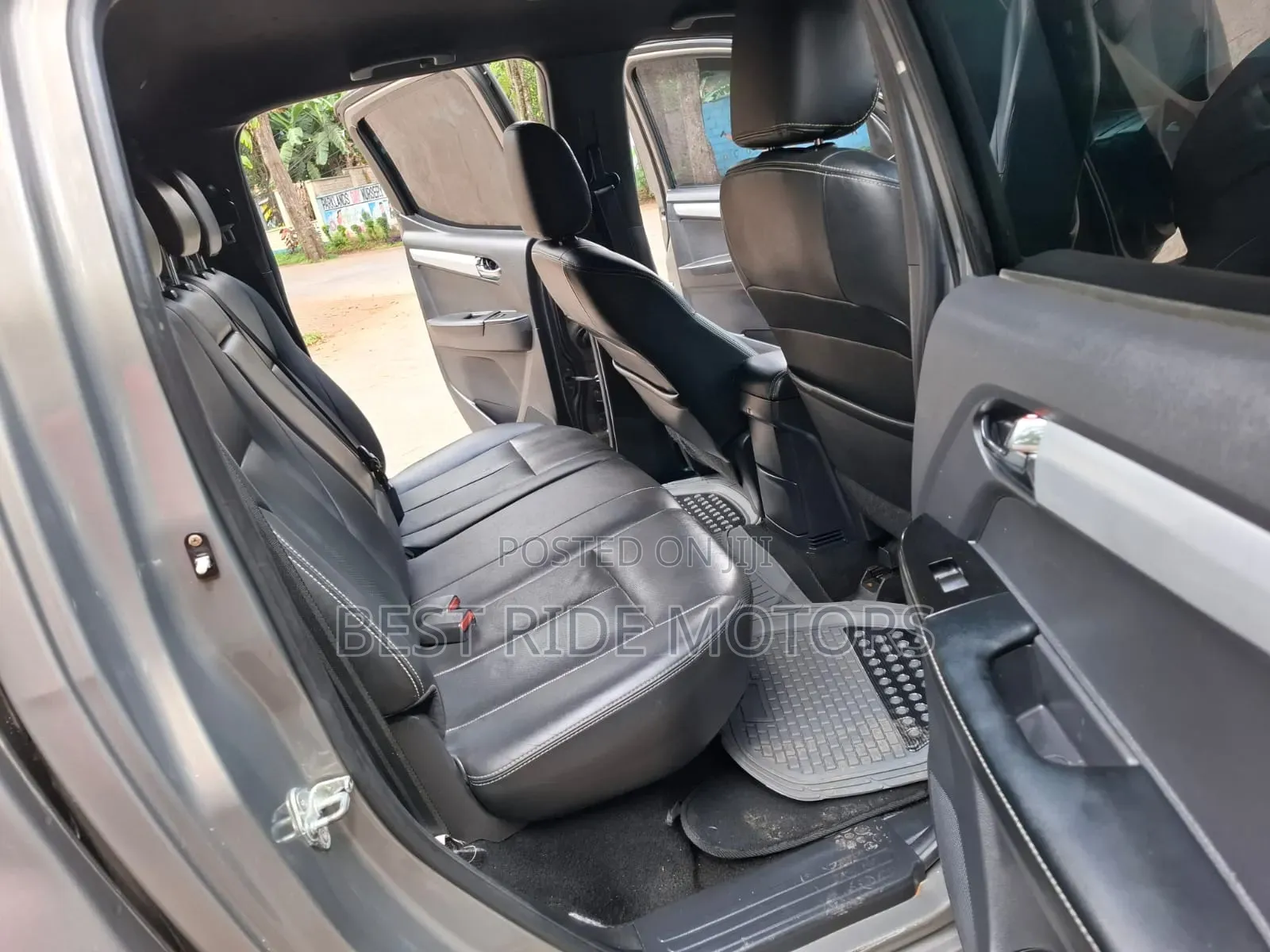 Isuzu D-MAX 2021 Silver
