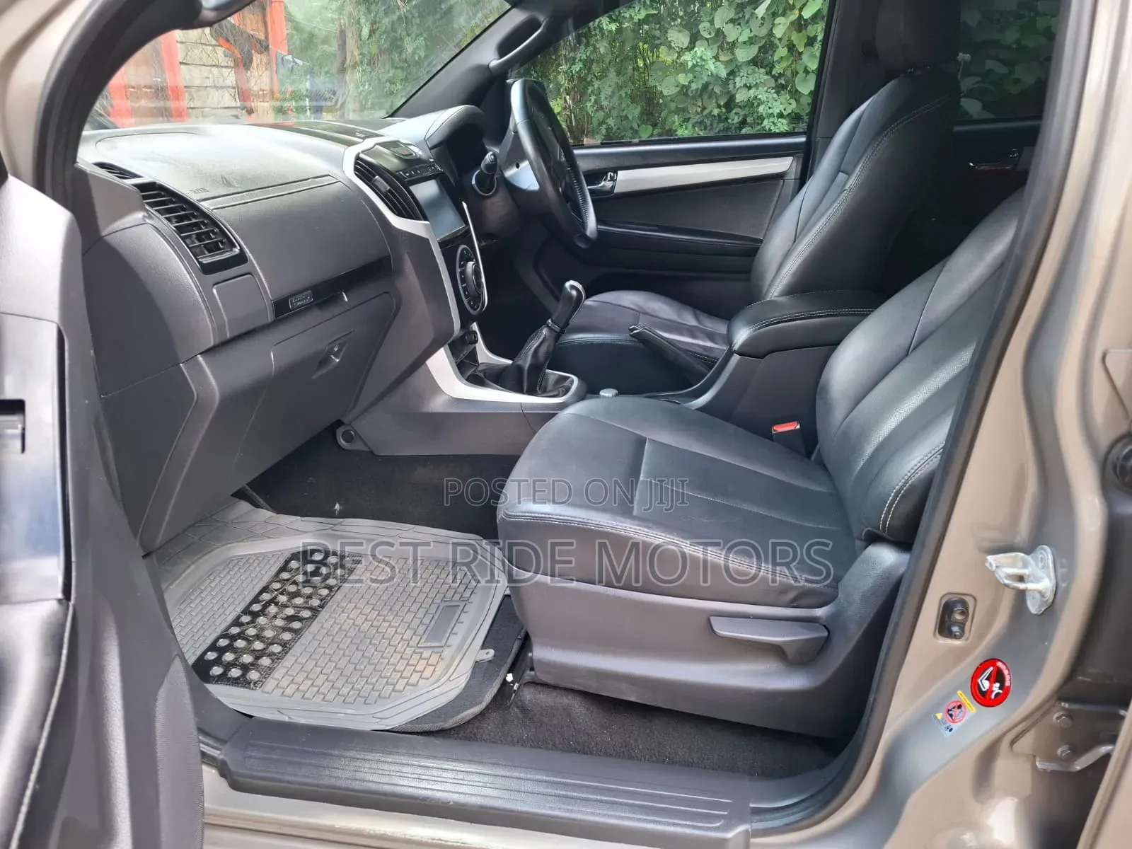 Isuzu D-MAX 2021 Silver