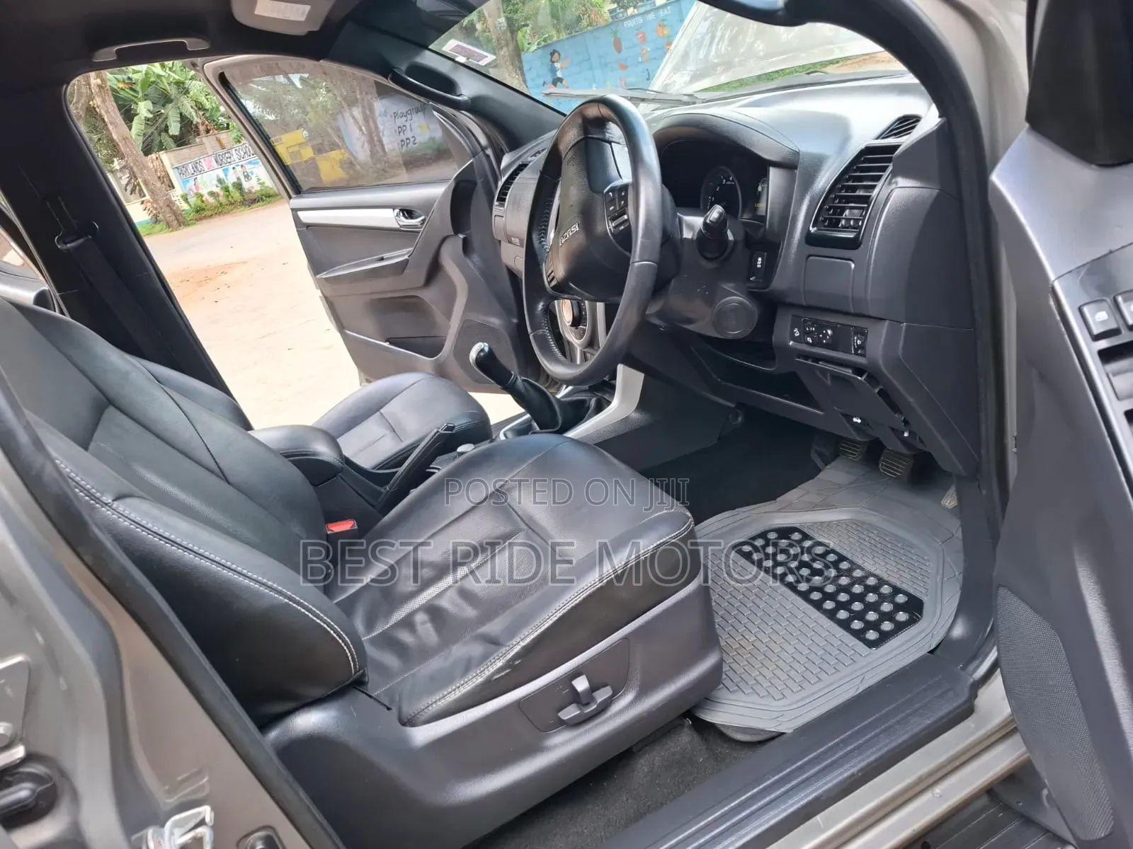 Isuzu D-MAX 2021 Silver