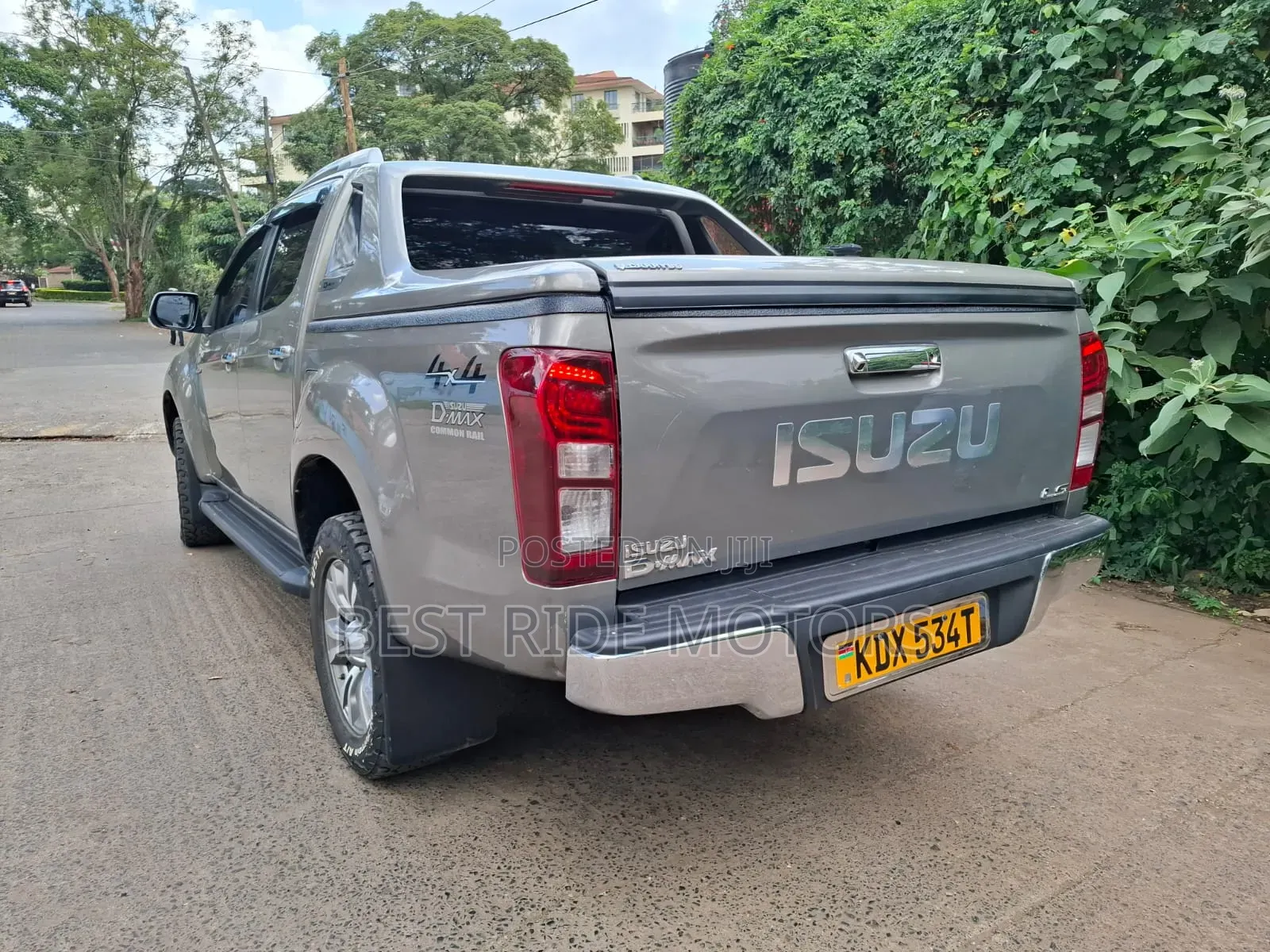 Isuzu D-MAX 2021 Silver