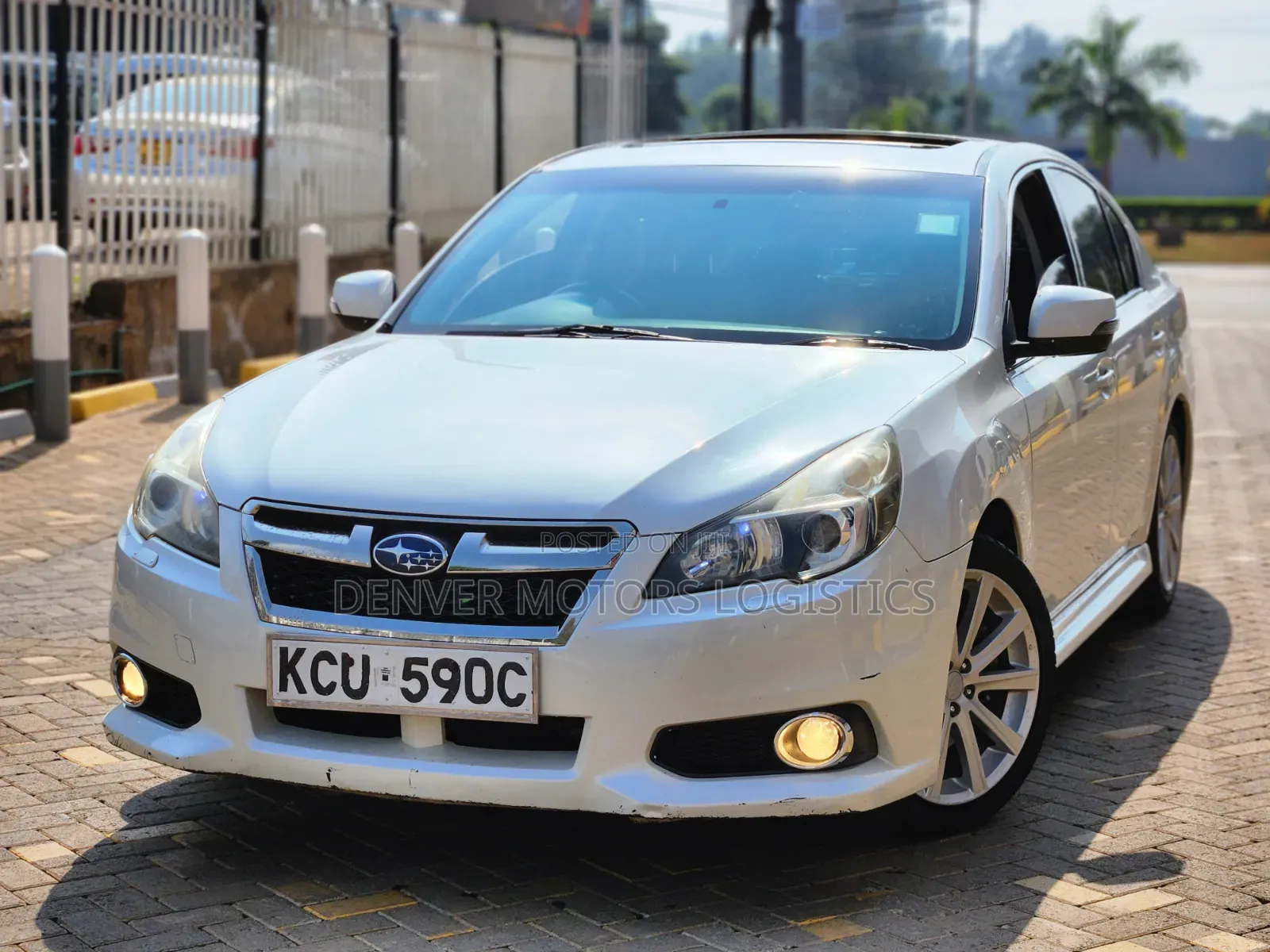 Subaru Legacy 2012 White