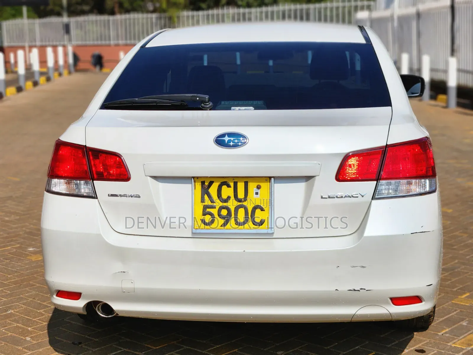 Subaru Legacy 2012 White