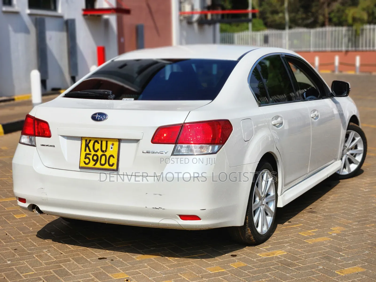 Subaru Legacy 2012 White