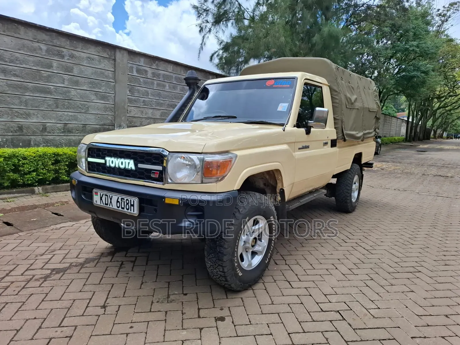 Toyota Land Cruiser 2003 Beige