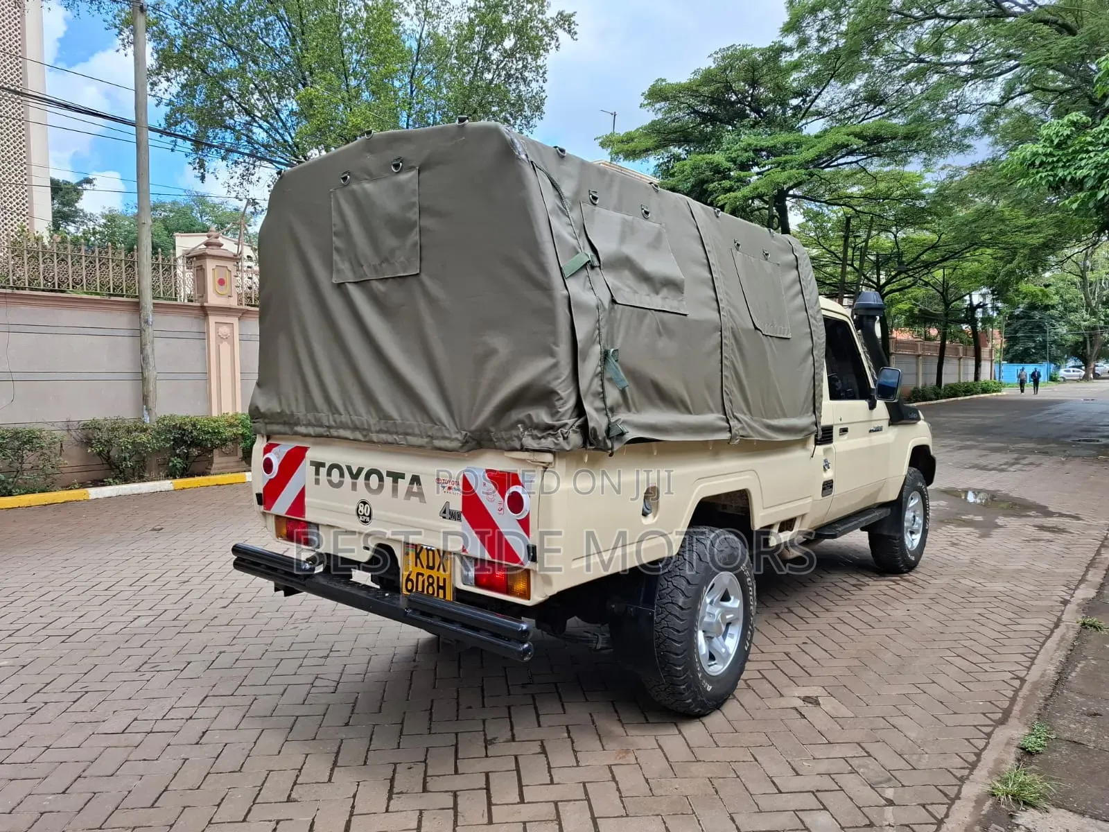 Toyota Land Cruiser 2003 Beige
