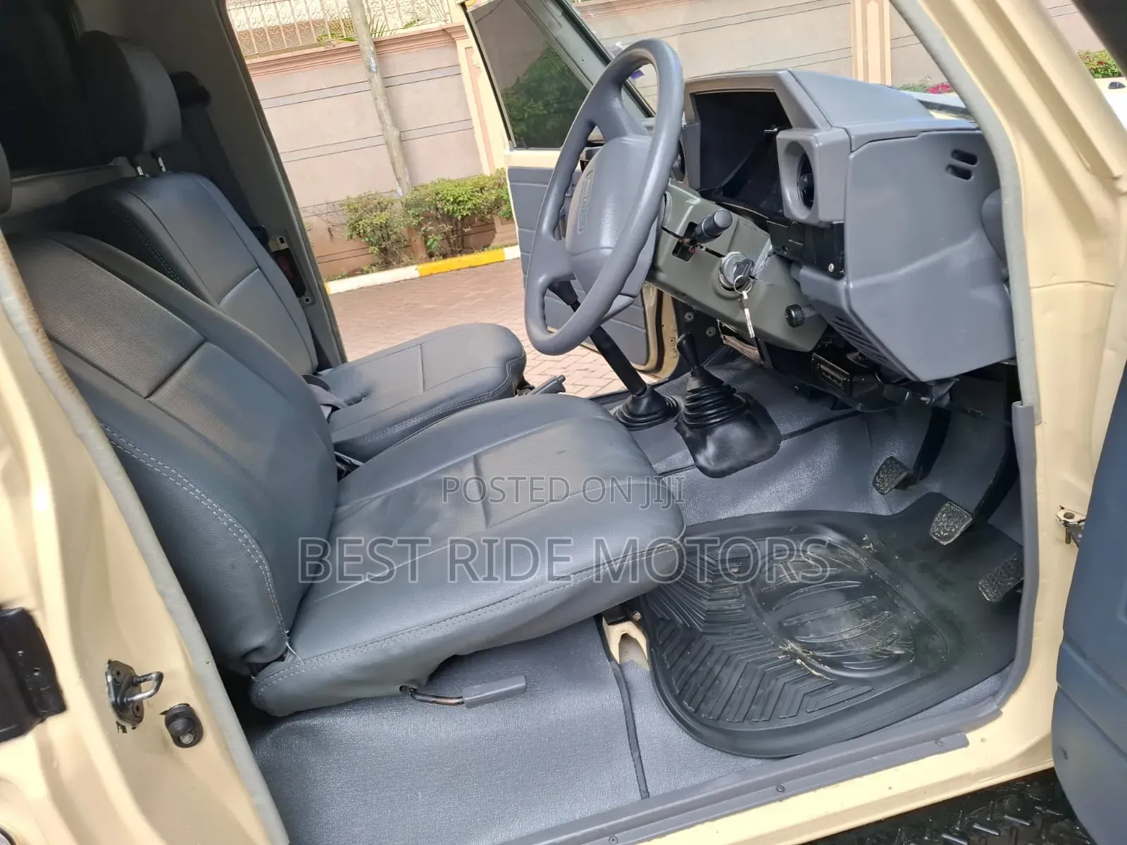 Toyota Land Cruiser 2003 Beige