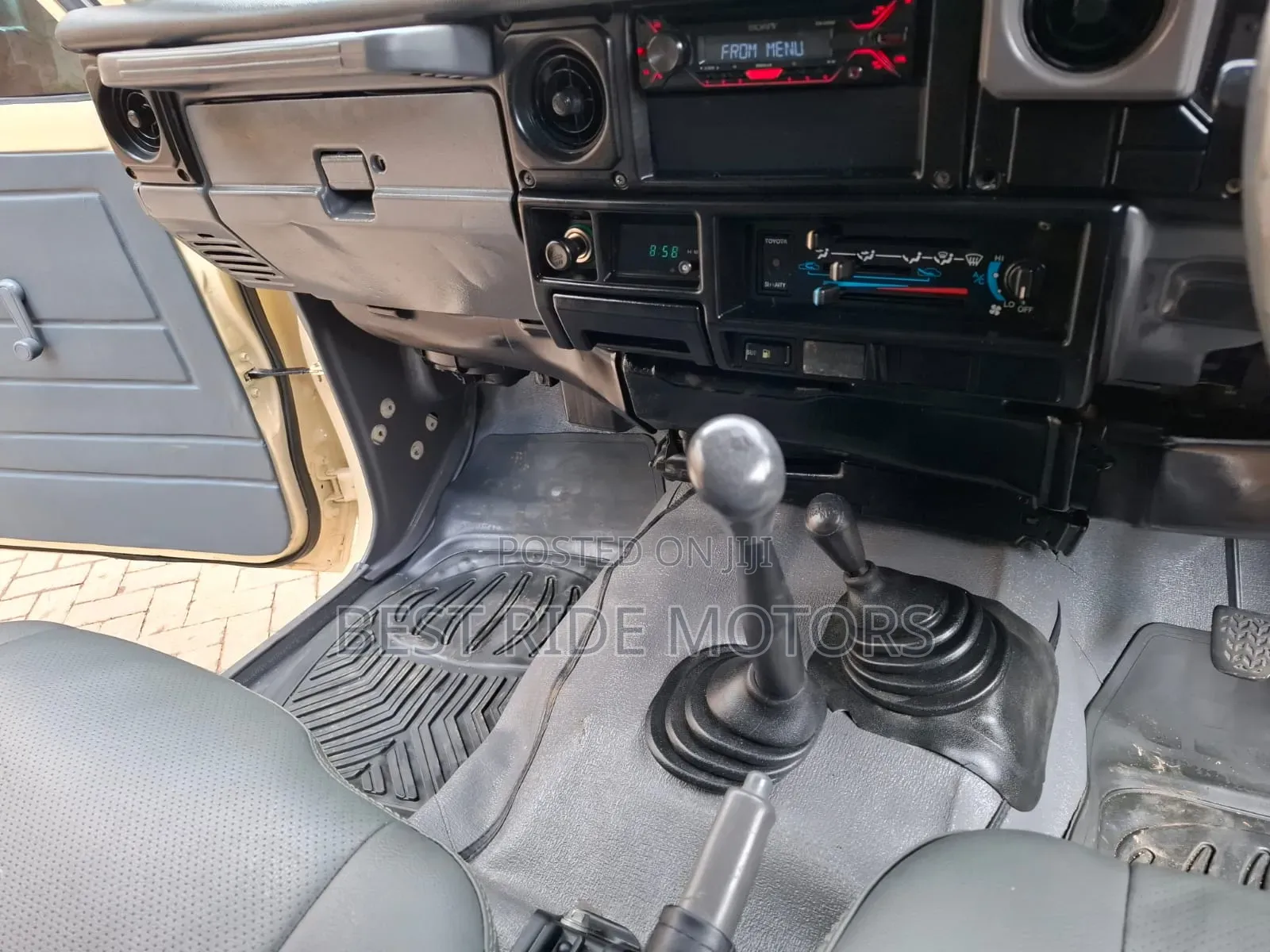 Toyota Land Cruiser 2003 Beige