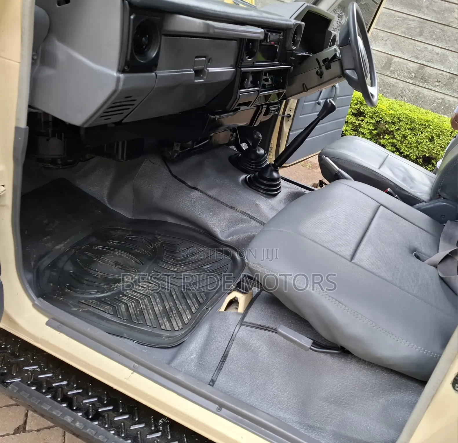 Toyota Land Cruiser 2003 Beige