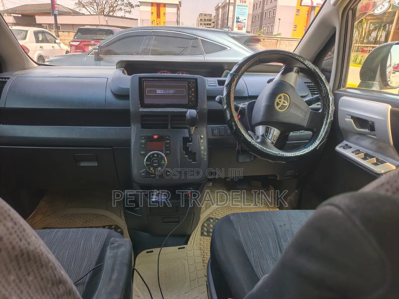 Toyota Noah 2012 Gray